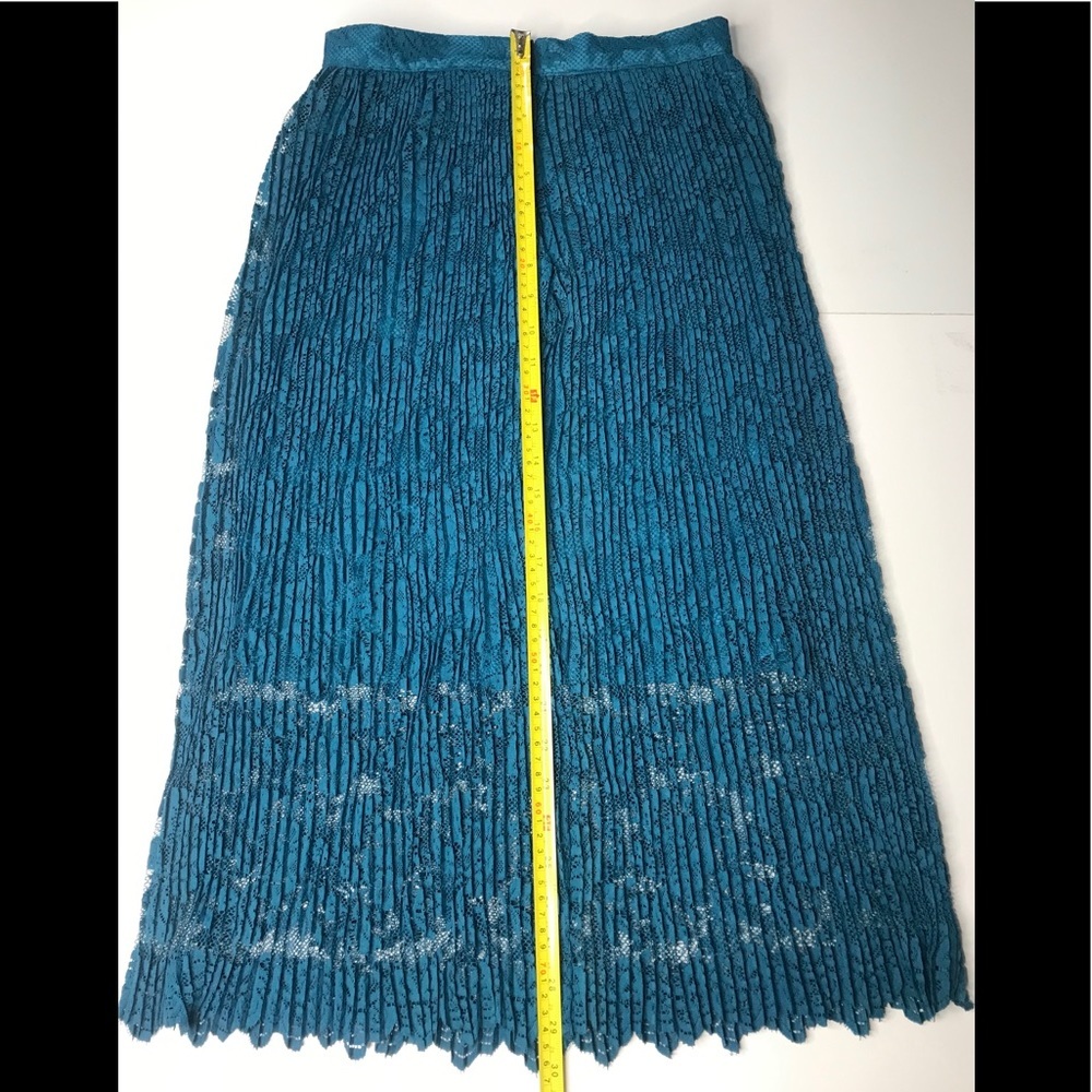 ROMEO & JULIET COUTURE lace skirt Medium - Picture 7 of 8